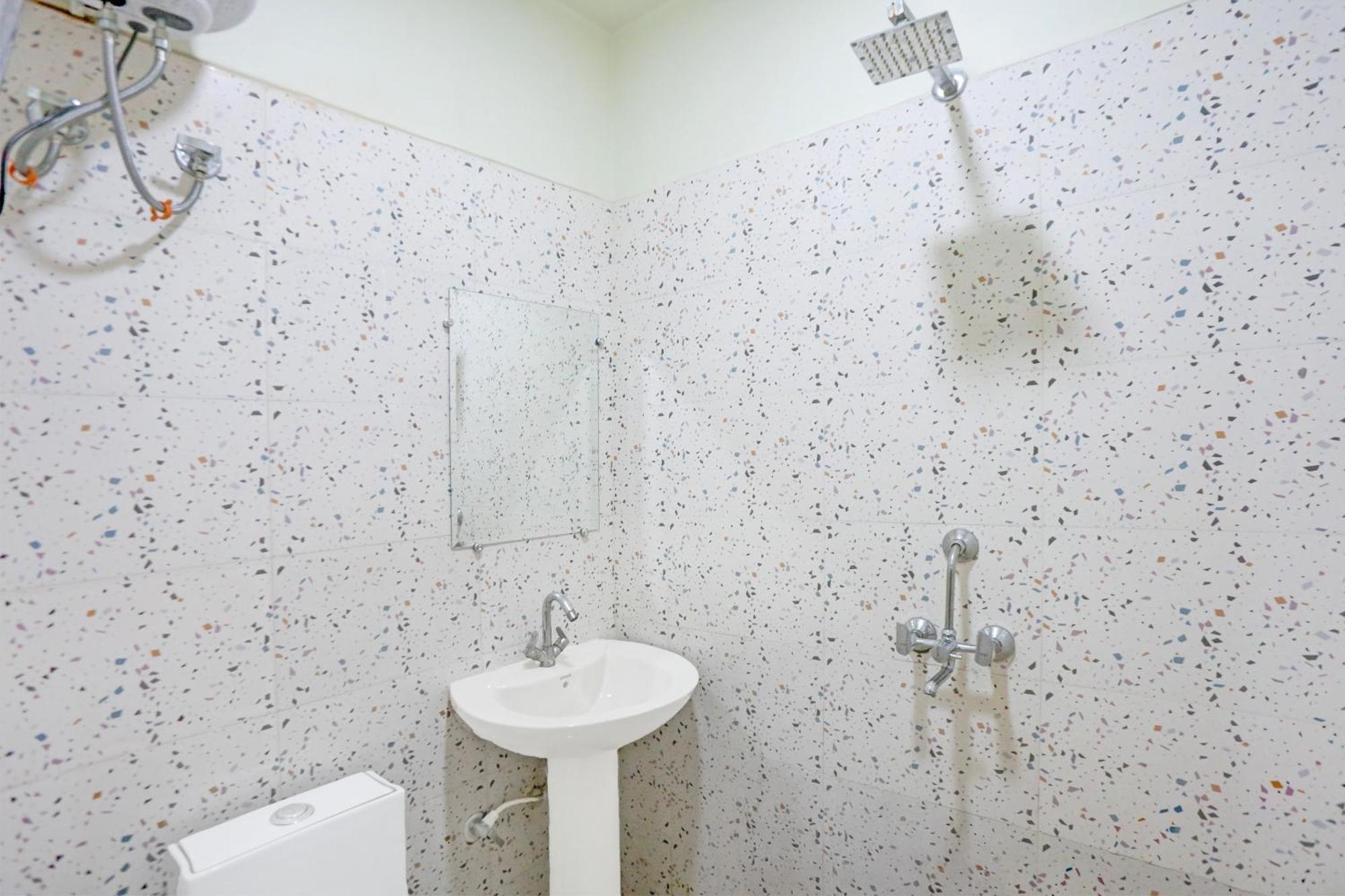 Super Collection O Roop Vihar Rohtak Formerly Hotel Maha Екстер'єр фото