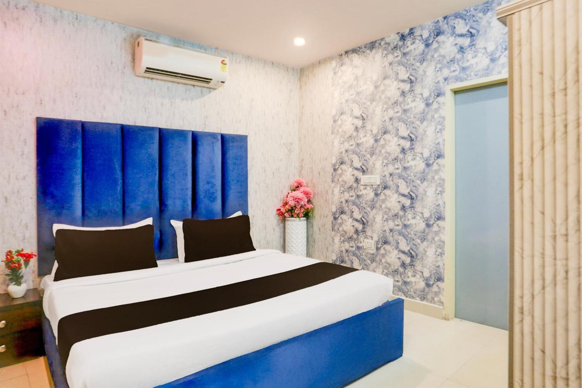 Super Collection O Roop Vihar Rohtak Formerly Hotel Maha Екстер'єр фото